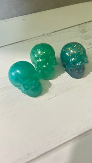 Teal Tiny Skulls